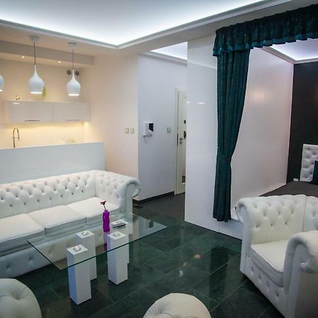 Royal Apartment In City Centre Suwalki Bagian luar foto