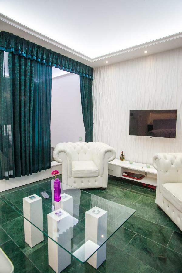 Royal Apartment In City Centre Suwalki Bagian luar foto