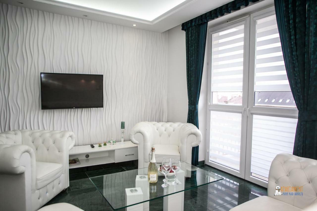 Royal Apartment In City Centre Suwalki Bagian luar foto