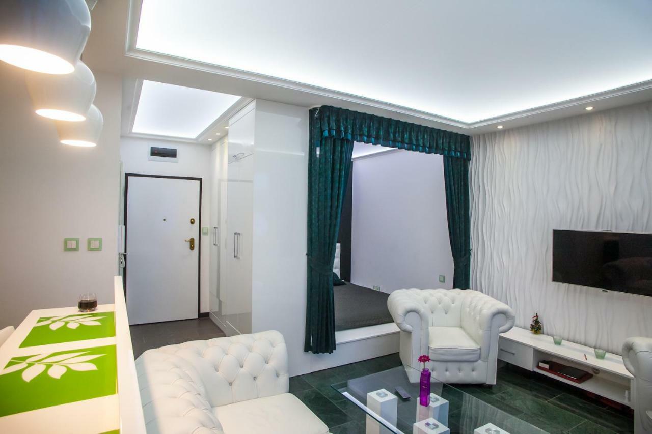 Royal Apartment In City Centre Suwalki Bagian luar foto