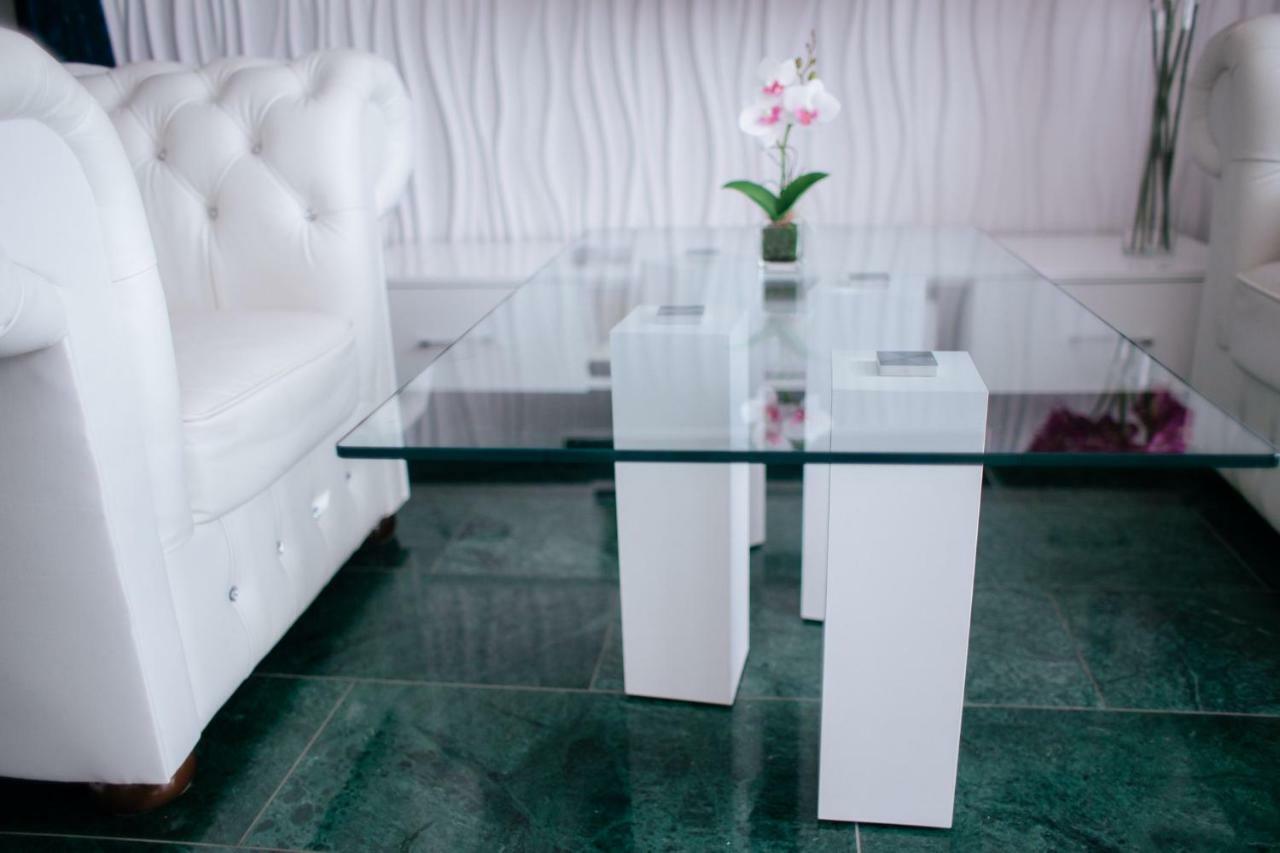 Royal Apartment In City Centre Suwalki Bagian luar foto